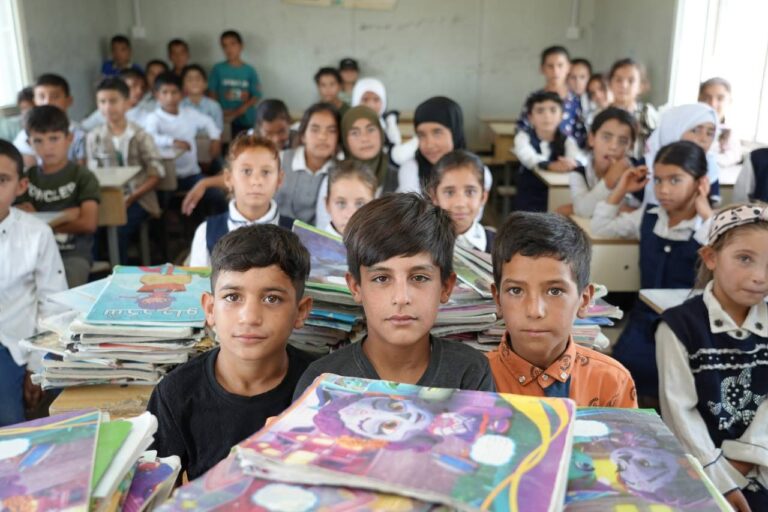 التعليم في المخيمات: إرادة تتحدى الظروف